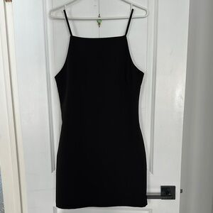 Elegant Black Dress with pockets